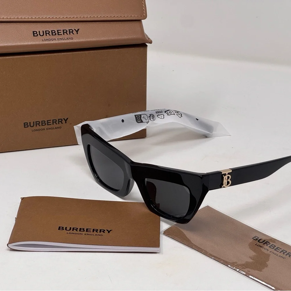 💯Authentic BURBERRY B 4405 Black Cat-Eye Sunglasses